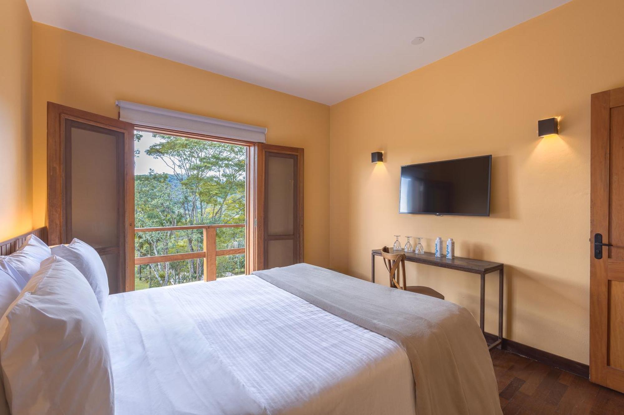 Hotel Fazenda Morros Verdes Ecolodge Ibiuna Bagian luar foto
